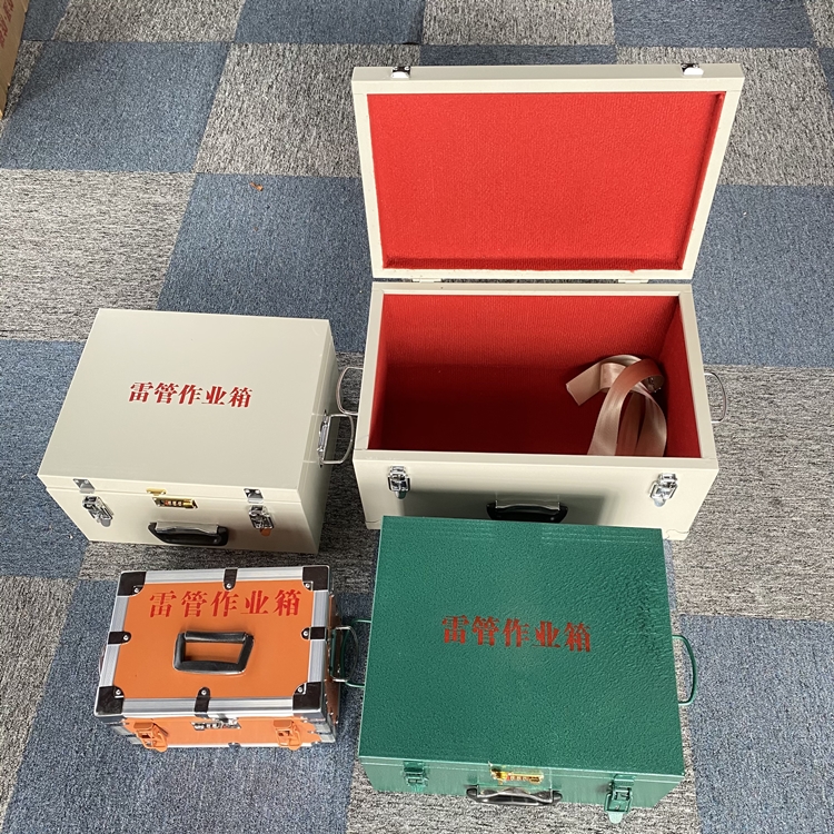 叙永爆破工程作业箱如何选择？玻璃钢与传统材质的全面对比